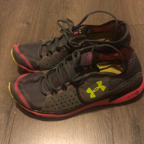 Under Armour Sneakers 8.5 - Picture 1 of 3